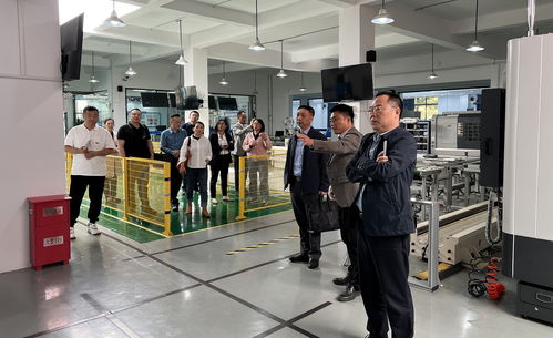德國(guó)知名跨境咨詢服務(wù)公司product ident gmbh創(chuàng)始人方莉一行來校訪問交流，共探信息咨詢服務(wù)新機(jī)遇